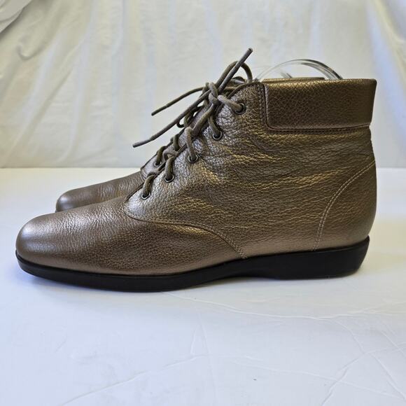 Ros Hommerson Vintage 80s Bronze Leather Ankle Boots 9.5N Metallic Booties - Picture 4 of 11